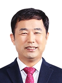 장우석